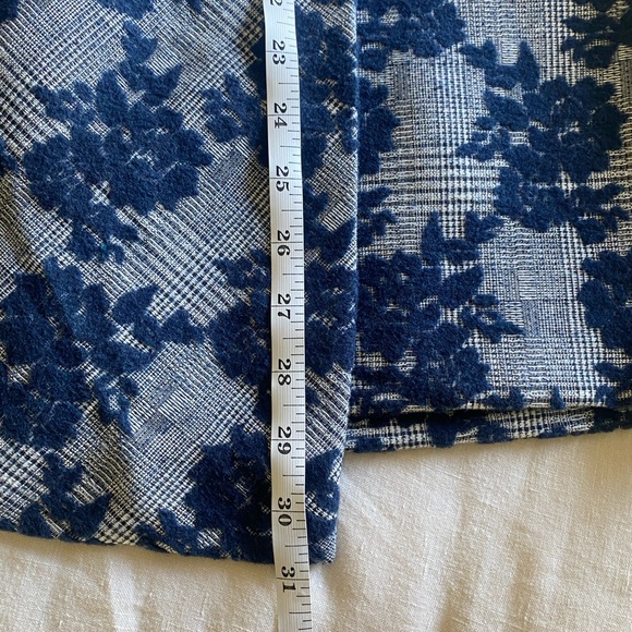 Halogen faux wrap lined midi skirt, sz 8, navy floral velvet, so soft! BNWOT - Picture 7 of 10